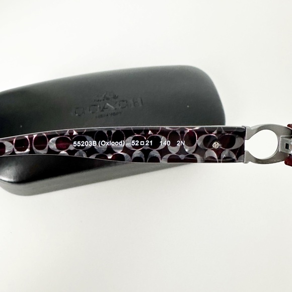 Coach HC 8240 Signature Sunglasses - Picture 4 of 8